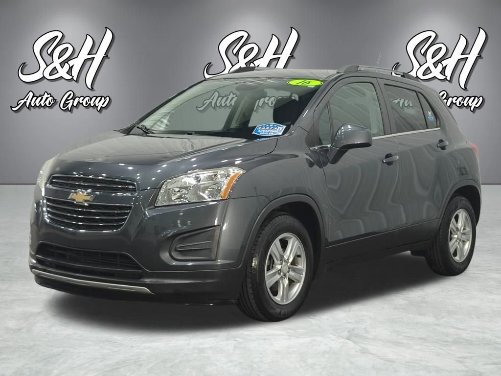 Used 2016 Chevrolet Trax LT w/ LT Sun and Sound Package image 15