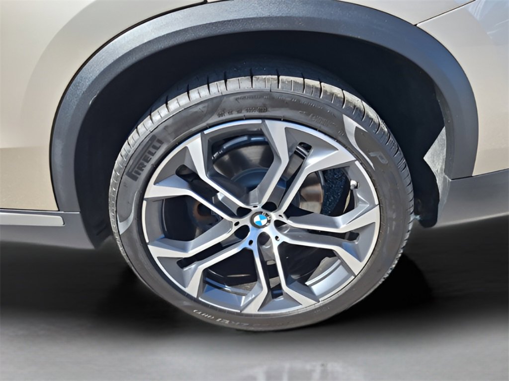 Used 2019 BMW X5 xDrive40i w/ Executive Package image 23