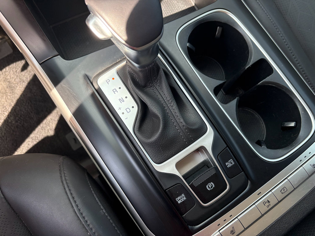 Used 2024 Kia Carnival LX image 18