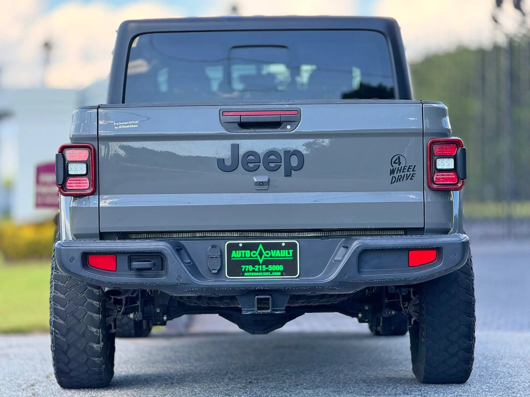 Used 2021 Jeep Gladiator Sport AWD/4WD image 10
