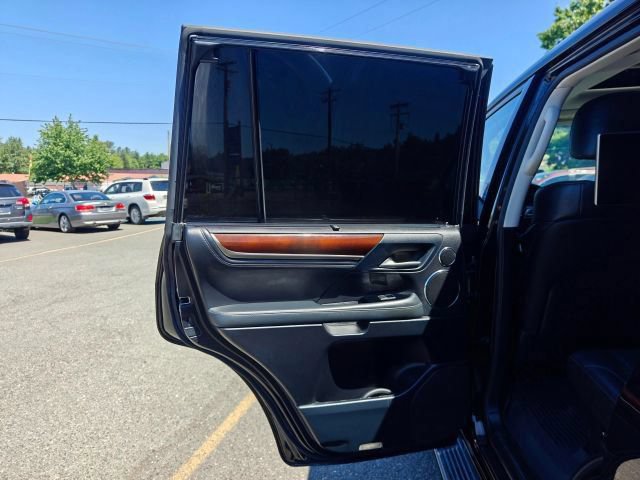 Used 2018 Lexus LX 570 4WD image 42