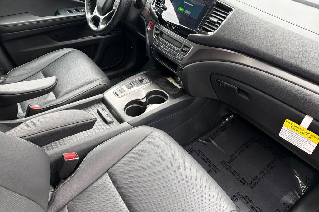 Certified 2023 Honda Passport EX-L image 15