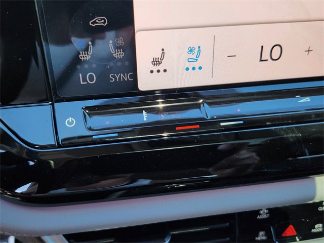 New 2026 Volkswagen Atlas Peak Edition image 13