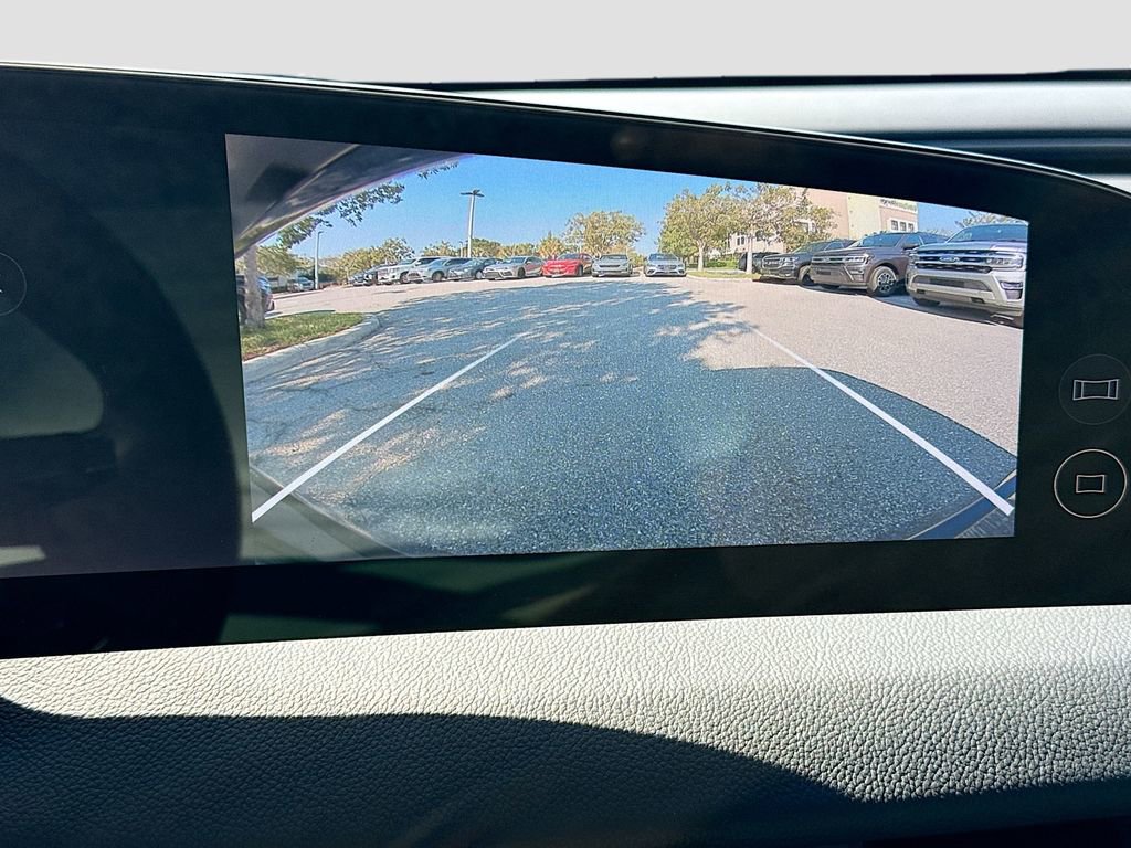 Used 2024 Lucid Air Touring image 15