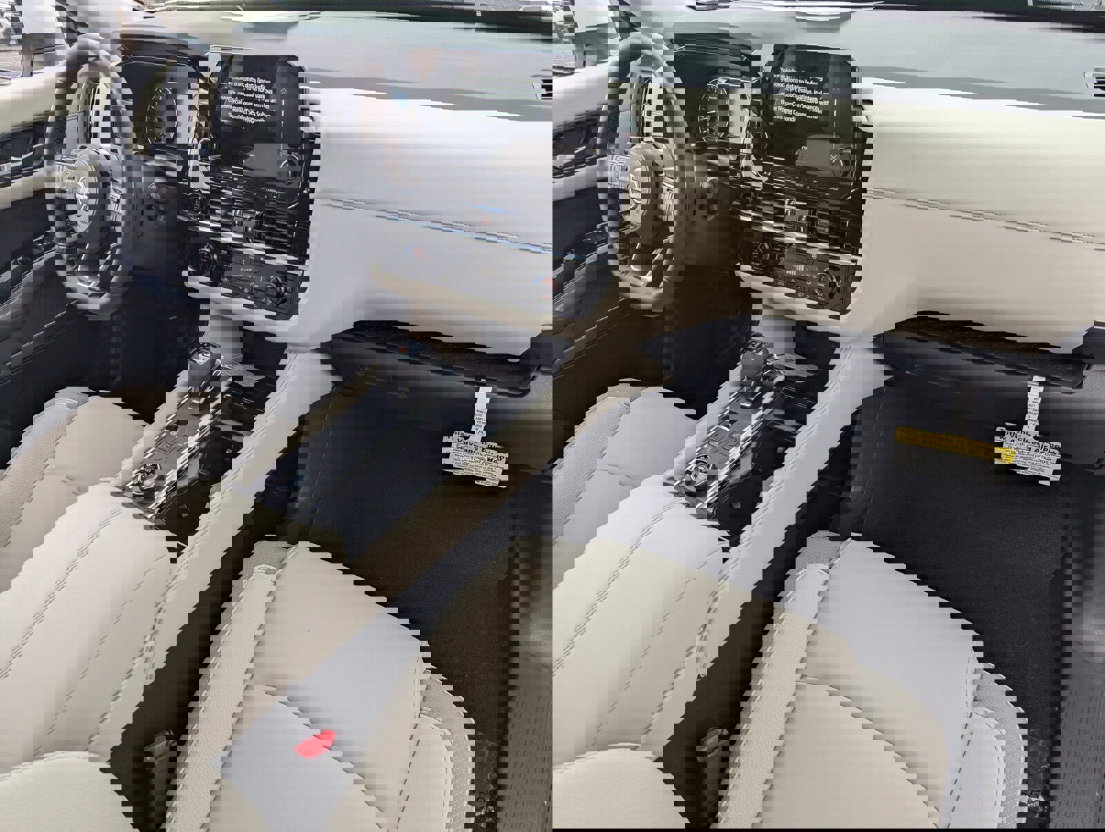 New 2025 Nissan Pathfinder SL image 31