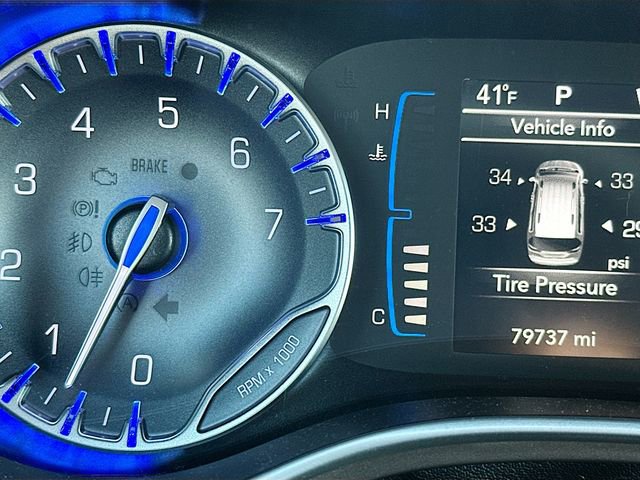 Used 2017 Chrysler Pacifica Touring image 13