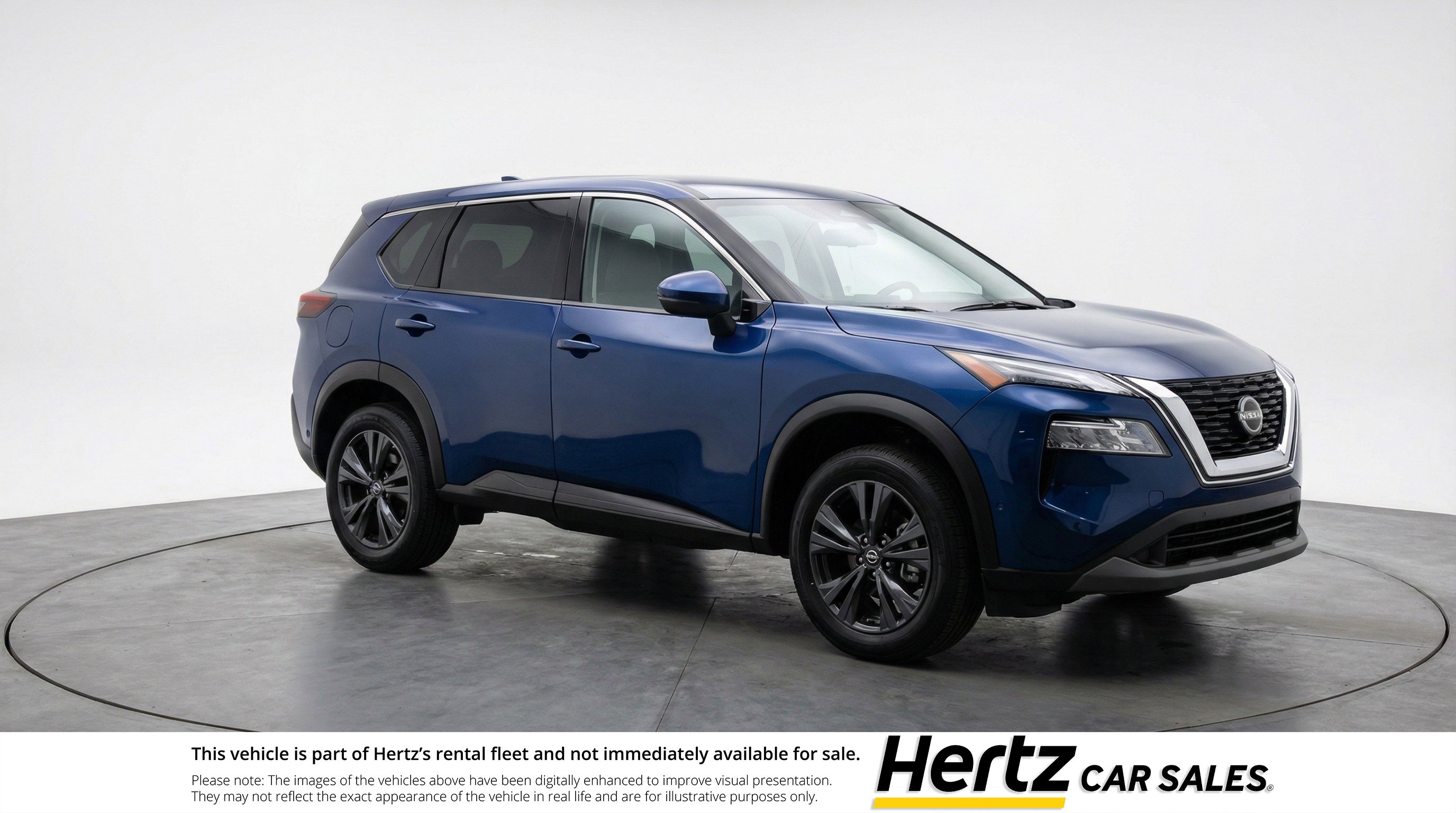 Used 2025 Nissan Rogue SV image 1