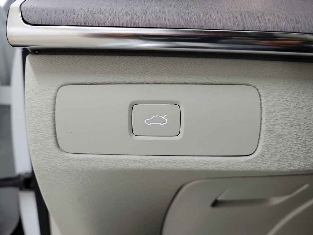 New 2026 Volvo XC90 B6 Ultra w/ Protection Package AWD/4WD image 34