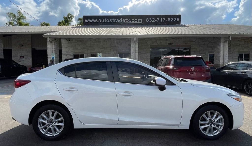 Used 2018 MAZDA MAZDA3 Sport w/ Preferred Equipment Package FWD image 7