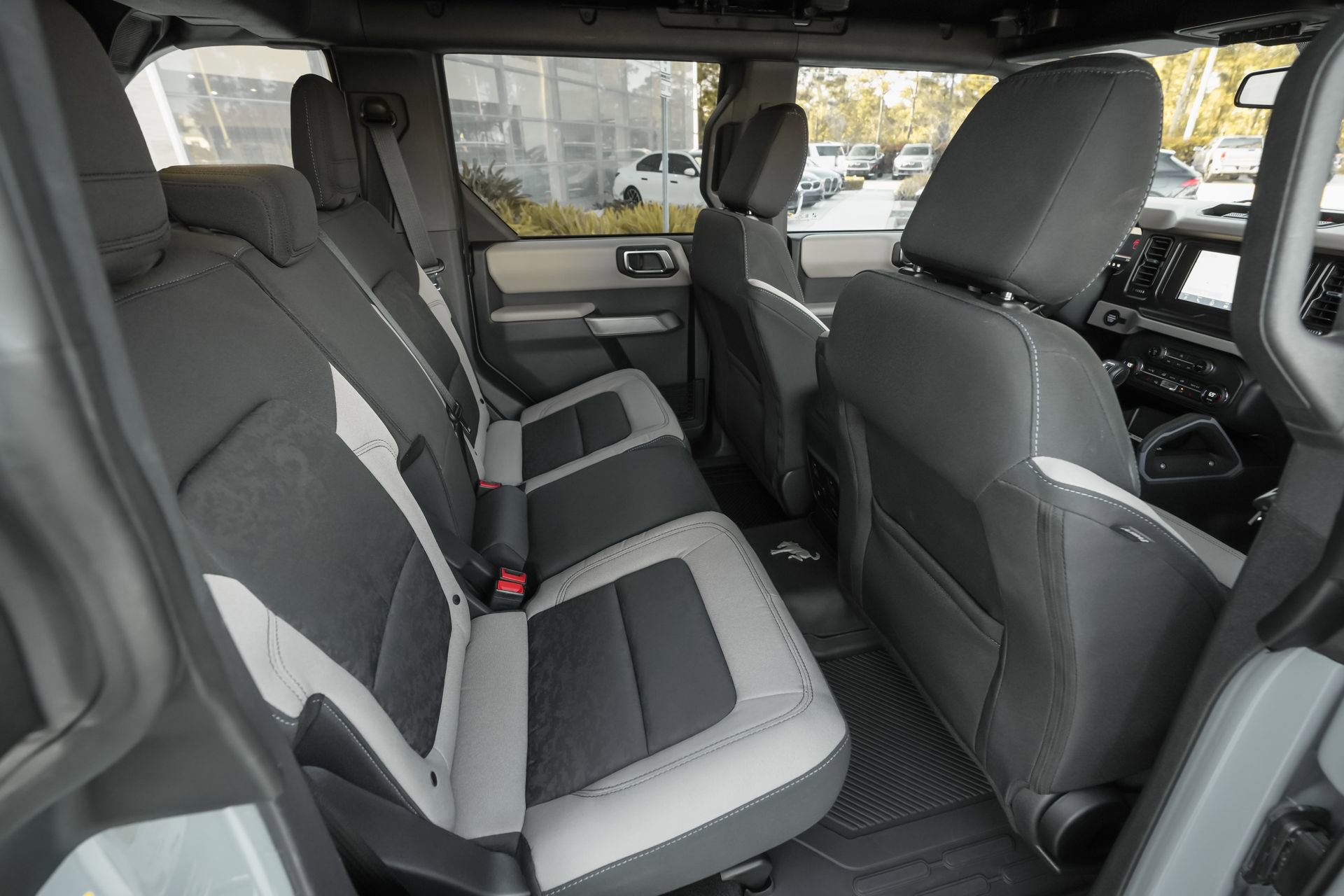 Used 2023 Ford Bronco Wildtrak image 36