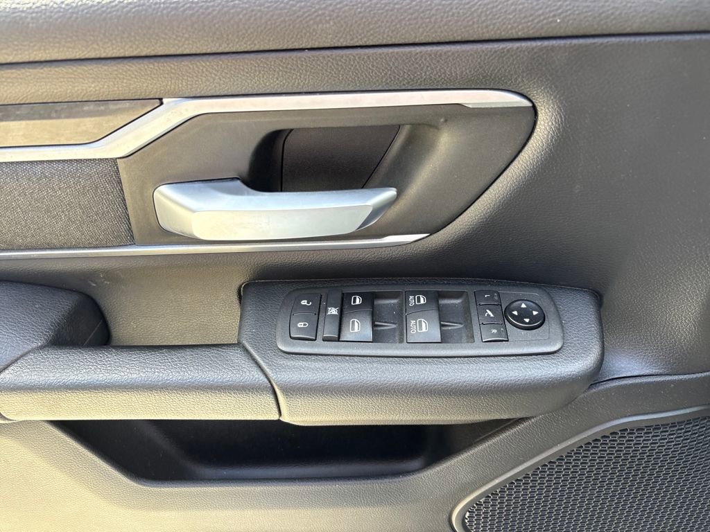 Used 2021 RAM 1500 Lone Star image 16