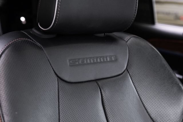 Used 2023 Jeep Grand Cherokee L Summit AWD/4WD image 13