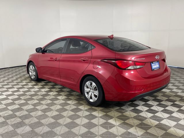 Used 2016 Hyundai Elantra SE image 20