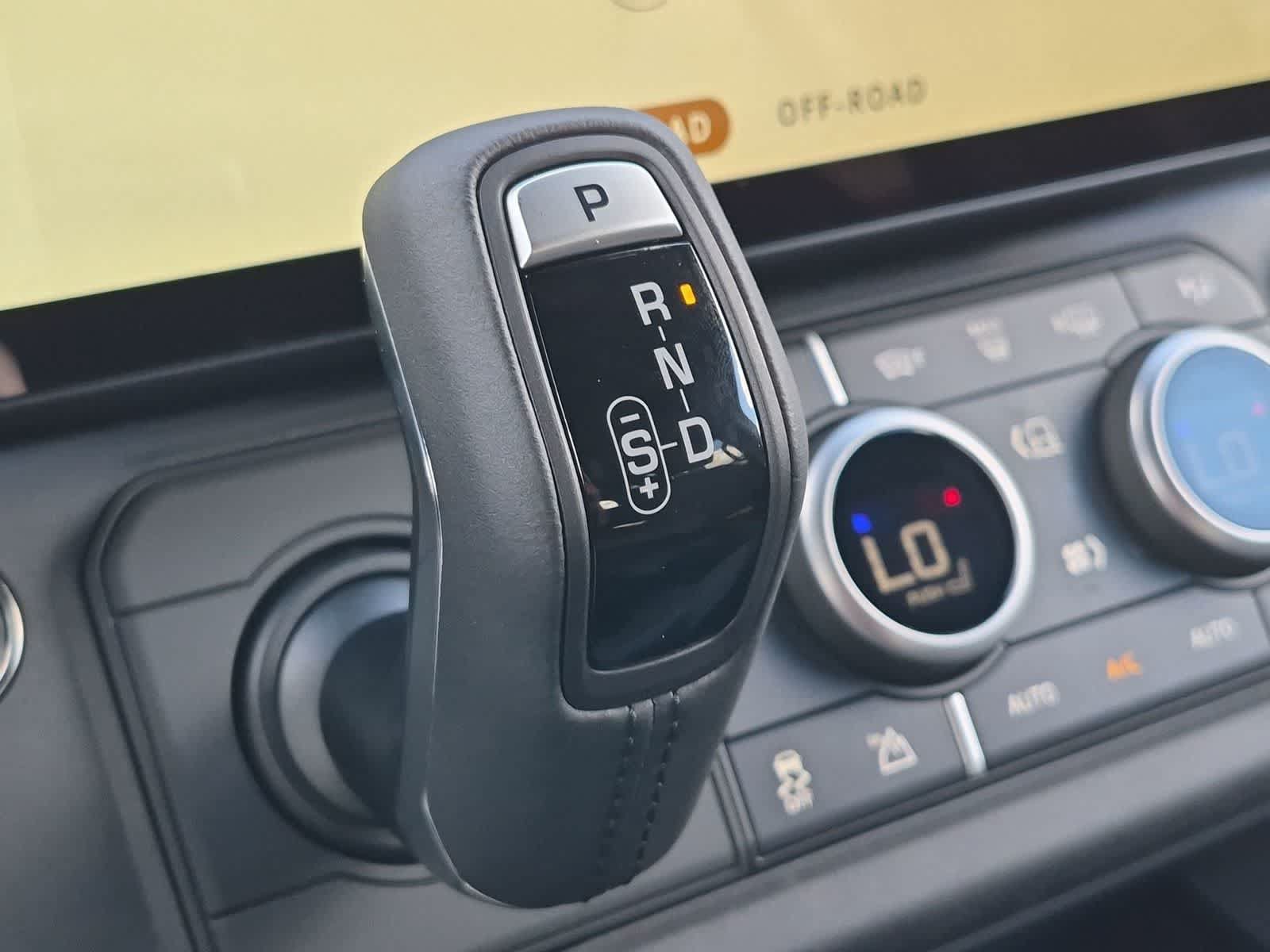 New 2026 Land Rover Defender 110 S AWD/4WD image 33
