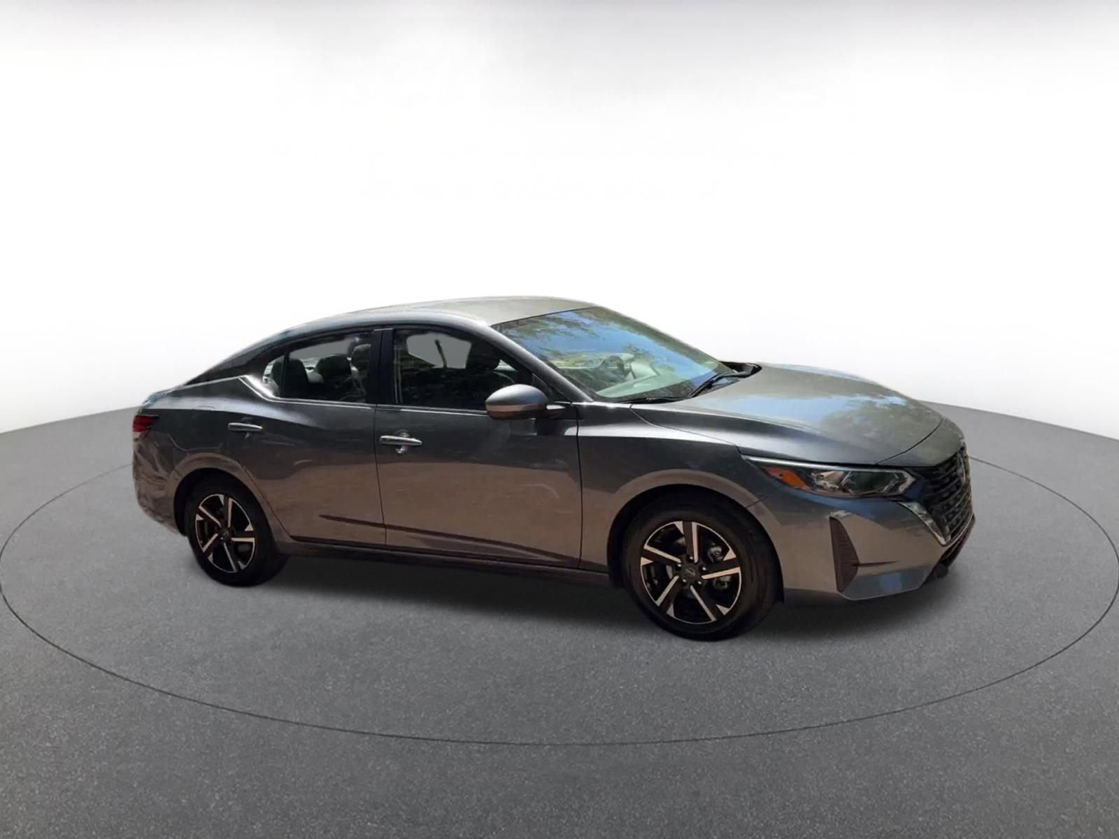 Used 2025 Nissan Sentra SV FWD video 2