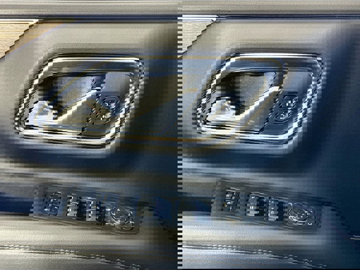 Used 2021 Chevrolet Tahoe High Country image 24