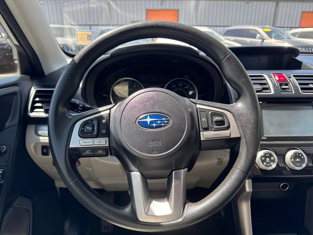 Used 2017 Subaru Forester 2.5i AWD/4WD image 14