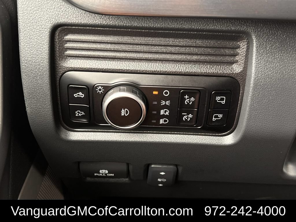 Used 2025 Ford F250 Lariat w/ Chrome Package AWD/4WD image 33