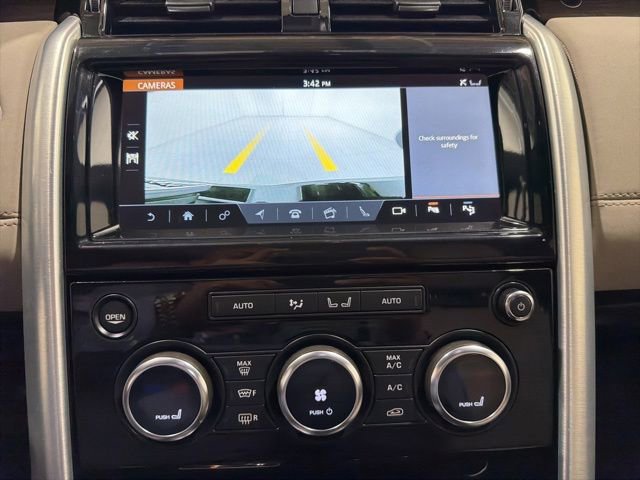 Used 2019 Land Rover Discovery HSE AWD/4WD image 19