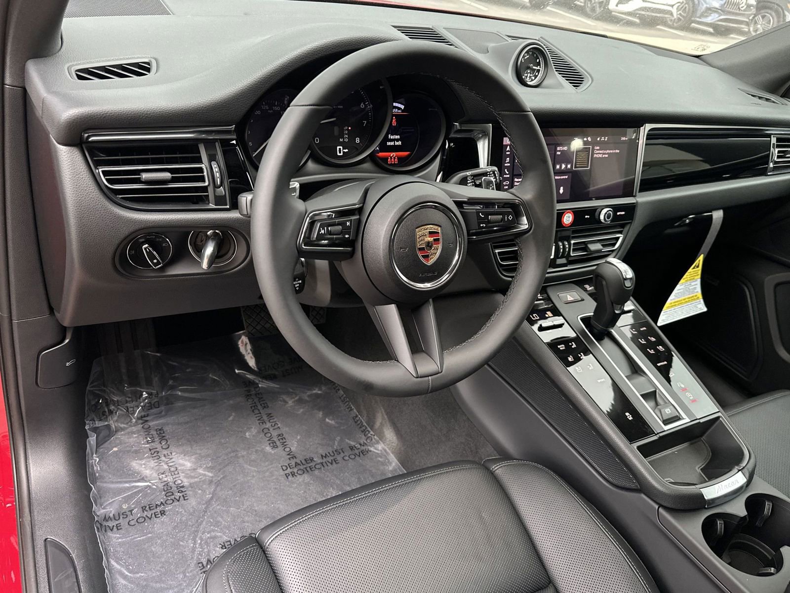 New 2025 Porsche Macan image 4