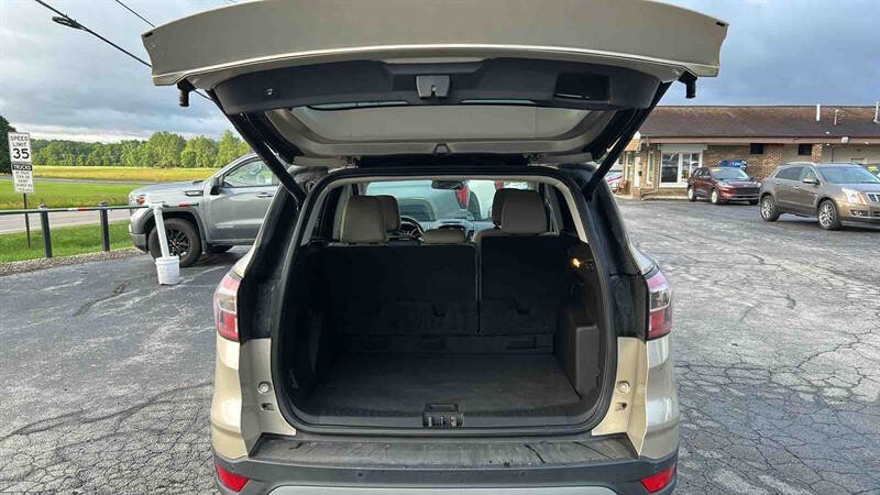 Used 2018 Ford Escape SEL image 11