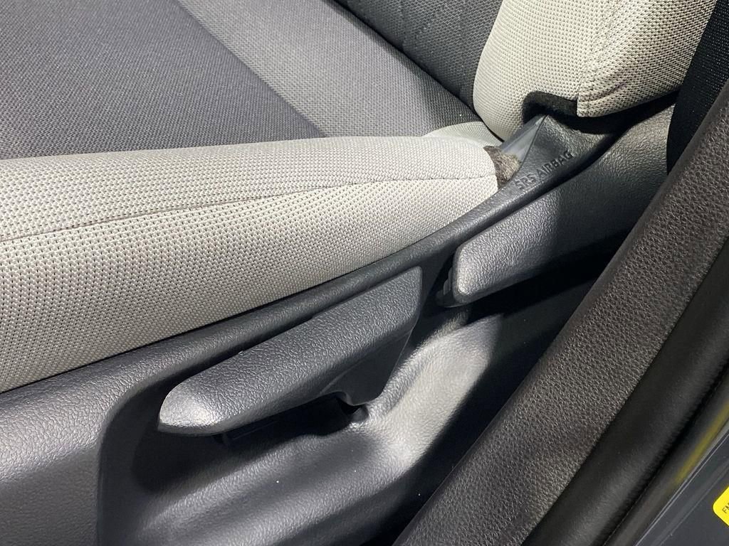 Used 2025 Toyota Corolla LE image 14