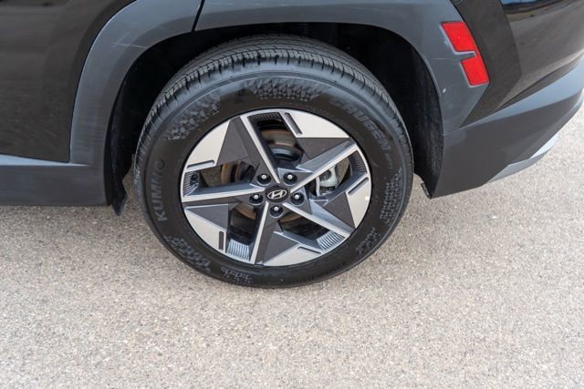 Used 2026 Hyundai Tucson SEL FWD image 13
