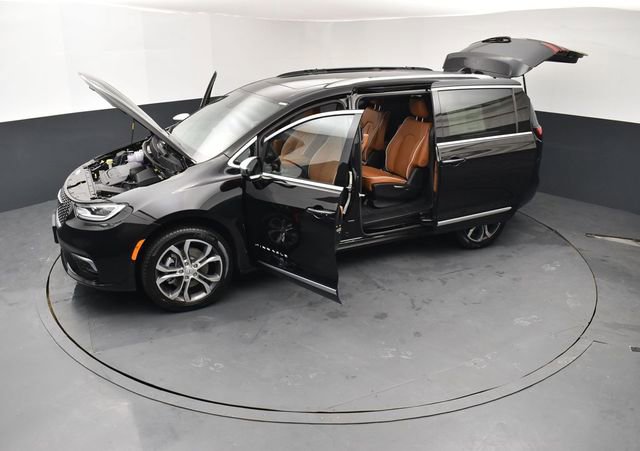 New 2026 Chrysler Pacifica Pinnacle AWD/4WD image 27