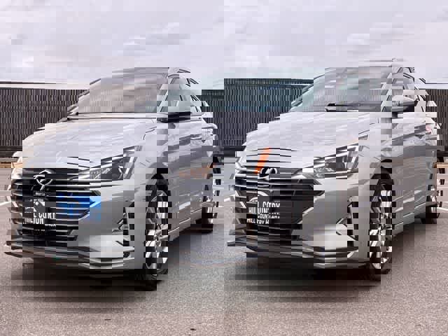 Used 2020 Hyundai Elantra SEL image 11