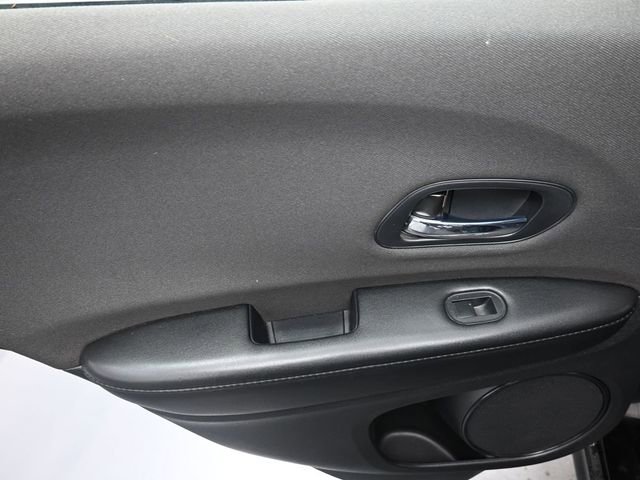 Used 2019 Honda HR-V LX image 19