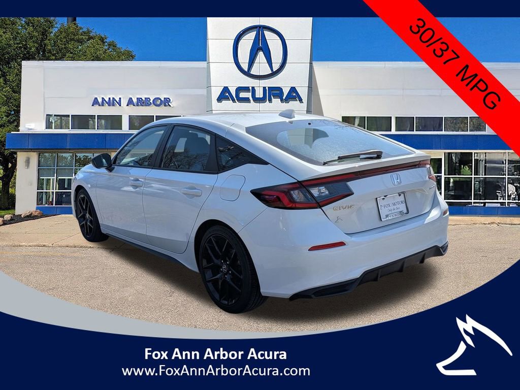 Used 2023 Honda Civic Sport image 3
