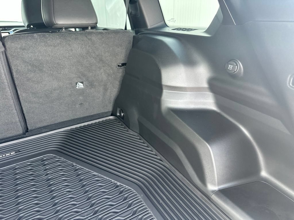 New 2026 Jeep Cherokee Limited AWD/4WD image 25