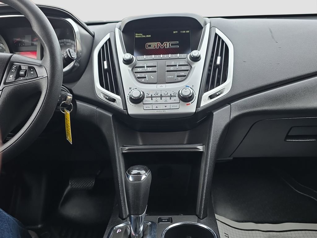 Used 2017 GMC Terrain SLE image 14