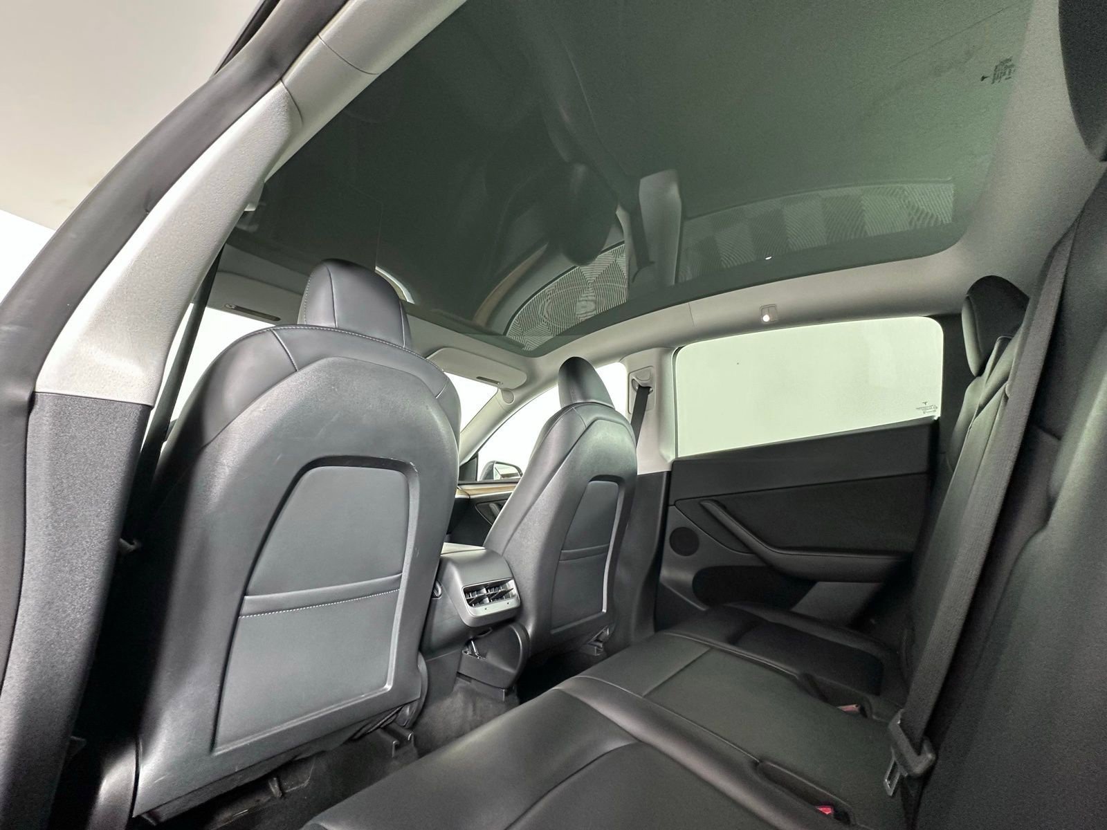 Used 2023 Tesla Model Y Long Range AWD/4WD image 6