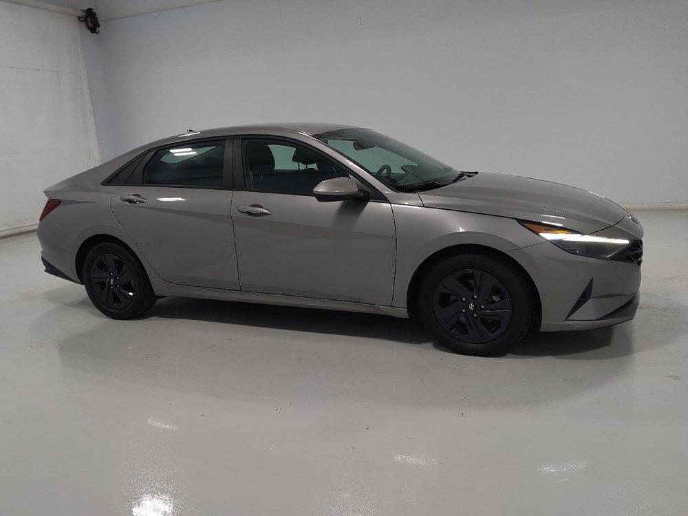 Used 2023 Hyundai Elantra SEL FWD image 11