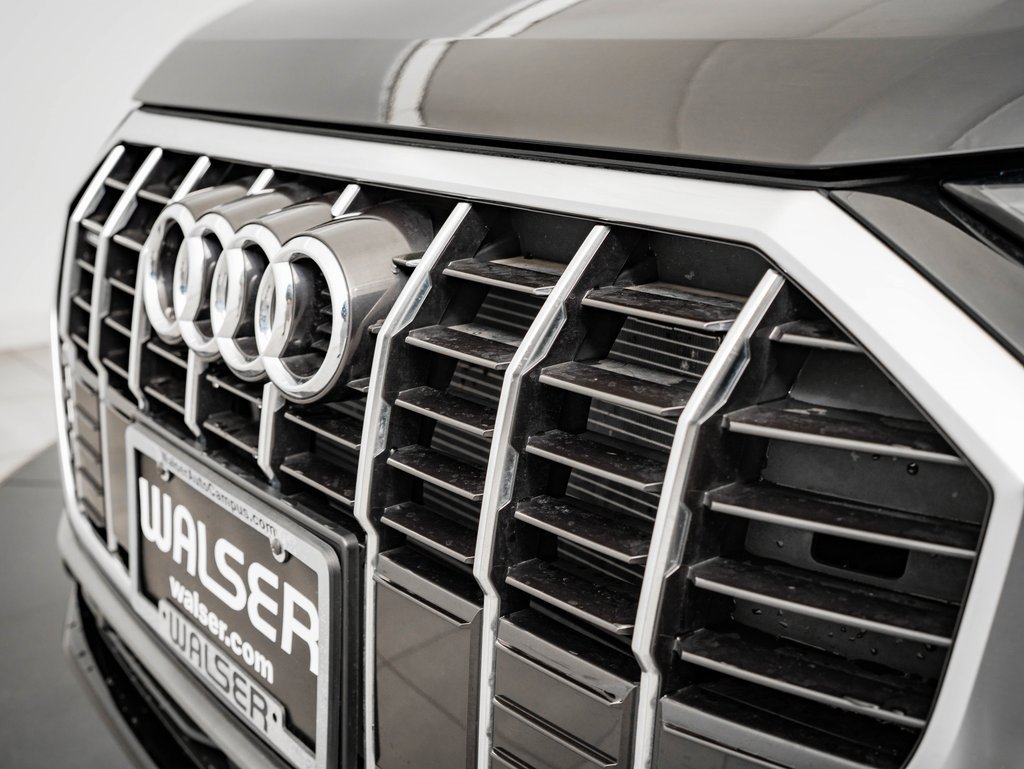 Certified 2024 Audi Q3 2.0T Premium w/ Convenience Package image 3