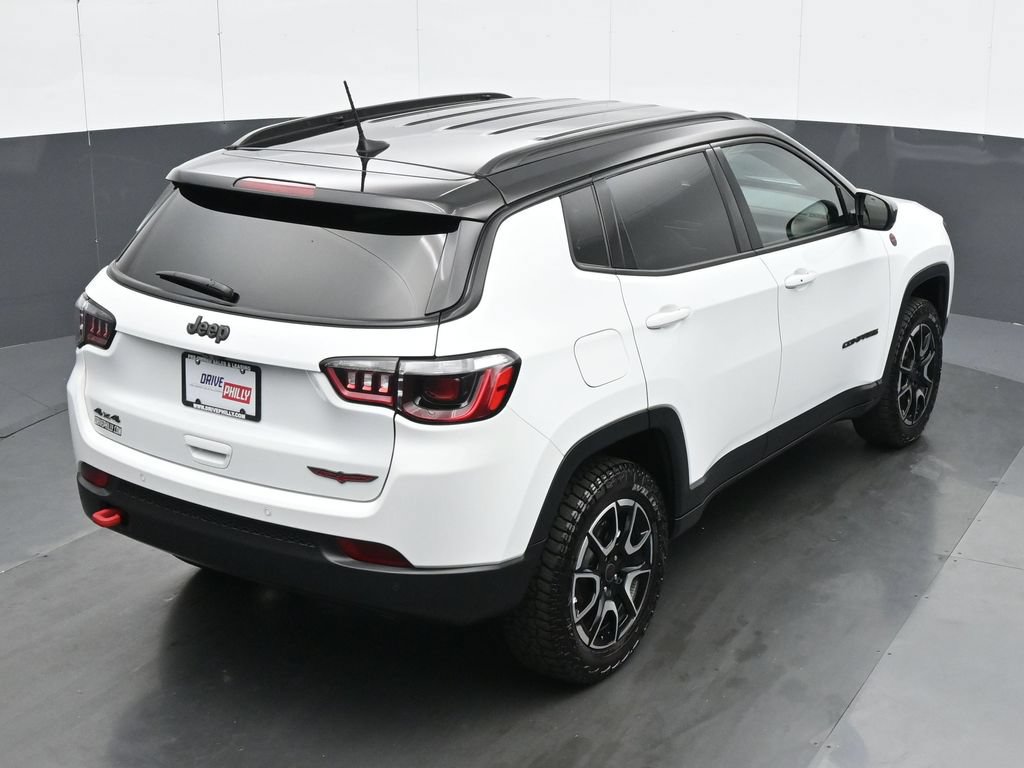 Used 2026 Jeep Compass Trailhawk AWD/4WD image 25