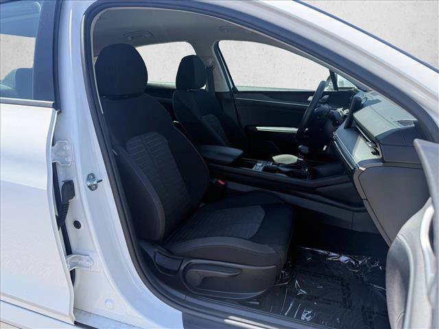 Used 2025 Kia K5 LXS FWD image 13