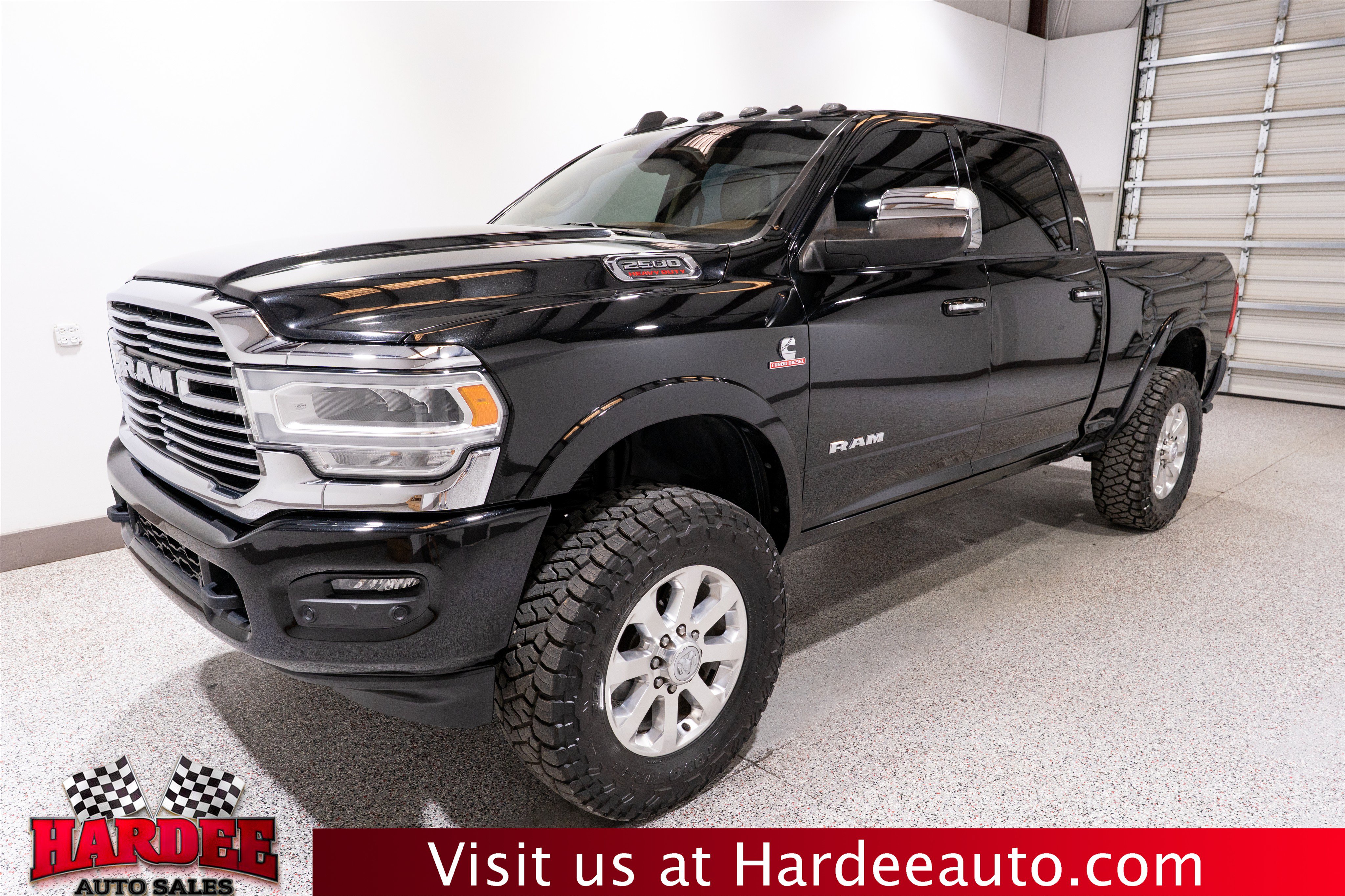 Used 2022 RAM 2500 Laramie AWD/4WD image 2