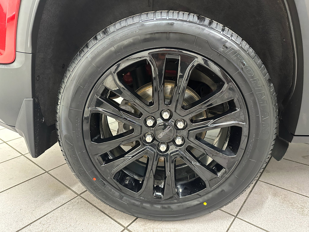 Certified 2023 GMC Acadia SLE w/ Driver Convenience Package image 35