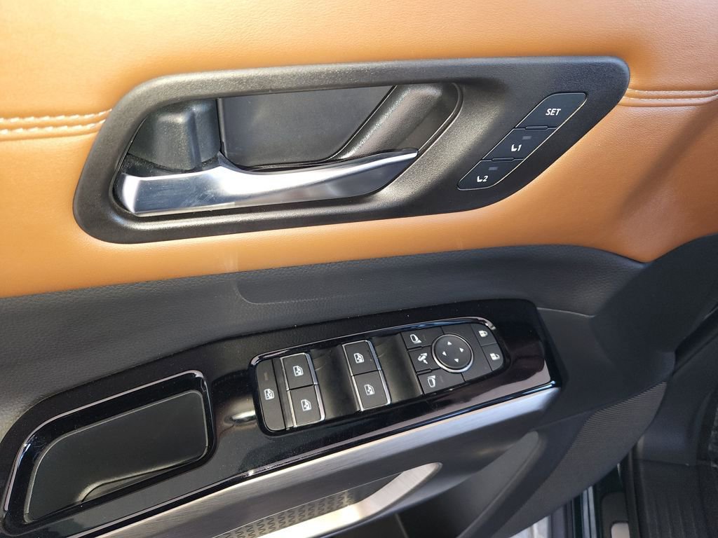 Certified 2024 Nissan Pathfinder Platinum w/ Cargo Package image 32