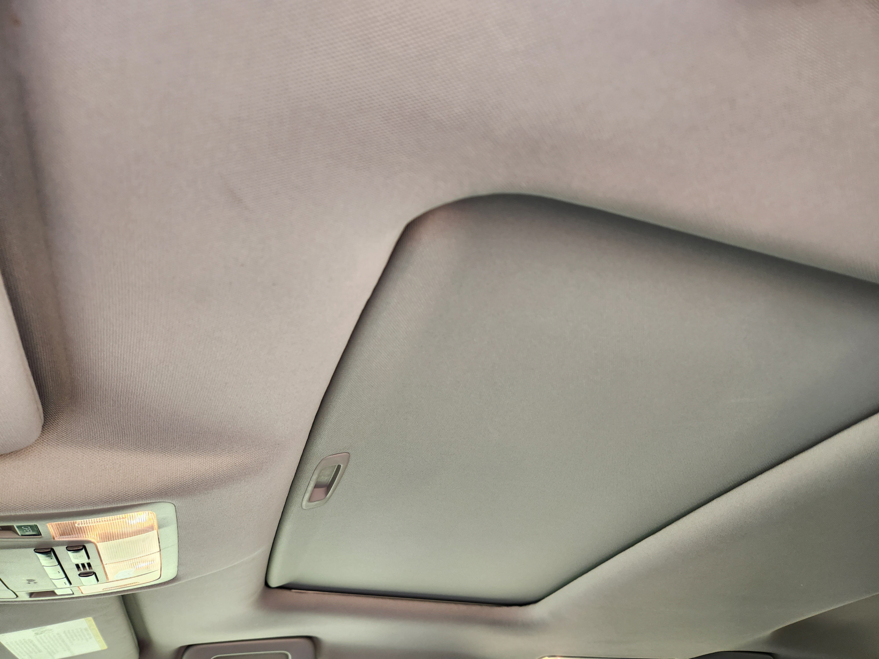Used 2017 Toyota Highlander XLE AWD/4WD image 18