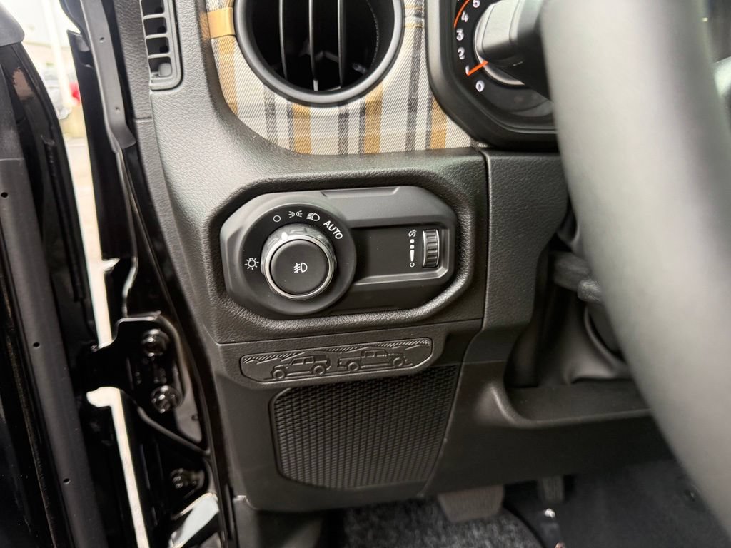 New 2026 Jeep Wrangler Unlimited Sport AWD/4WD image 17