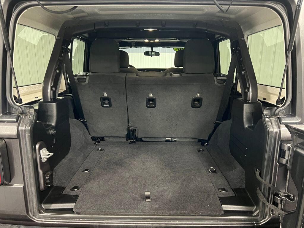 Used 2020 Jeep Wrangler Unlimited Sport S image 11