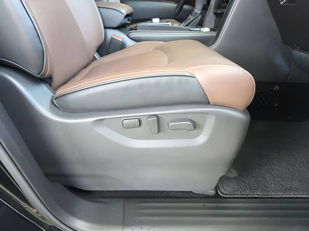 Used 2024 INFINITI QX80 Premium Select w/ Cargo Package AWD/4WD image 14