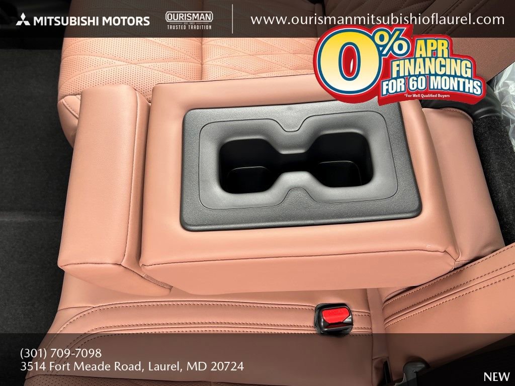 New 2025 Mitsubishi Outlander SEL image 14