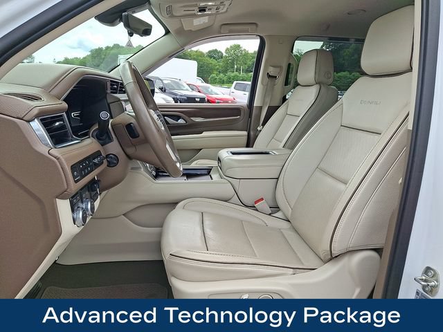 Used 2022 GMC Yukon XL Denali w/ Advanced Technology Package AWD/4WD image 2