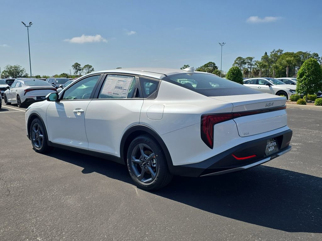 New 2026 Kia K4 FWD image 6