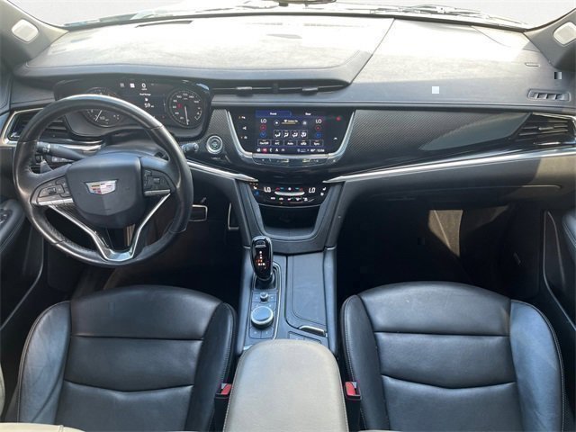 Used 2023 Cadillac XT6 Sport w/ Technology Package image 11