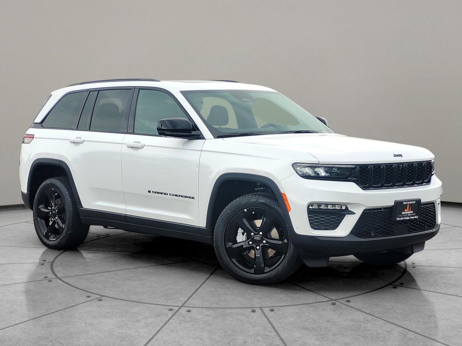 New 2025 Jeep Grand Cherokee Limited w/ Luxury Tech Group II